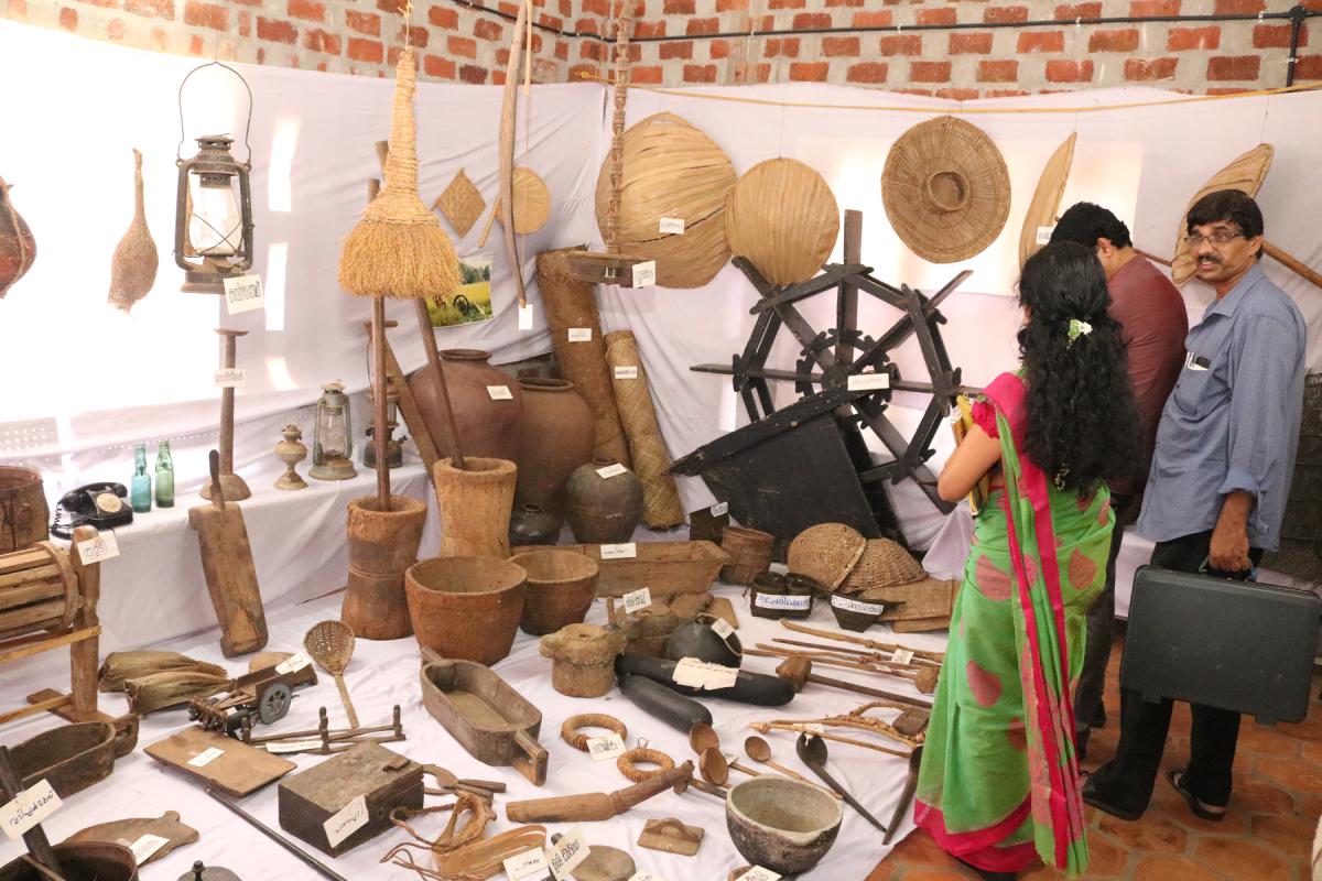 400 + Musical Instruments and Antique Collections